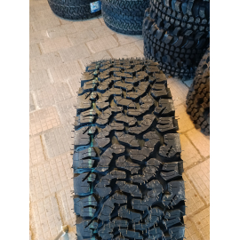 Offroad pneu 215 65 16 BF
